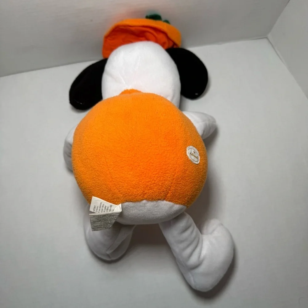 Peanuts Snoopy Hallmark Great Pumpkin Charlie Brown Halloween Plush